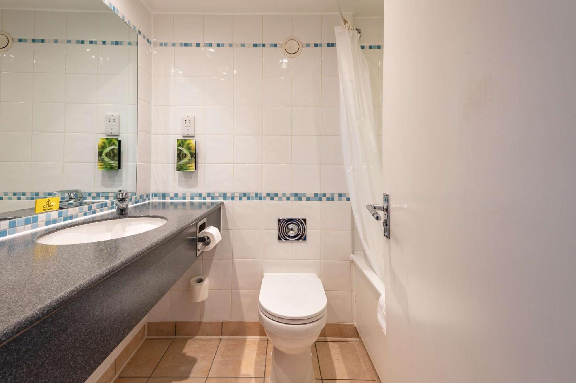 Milestone Peterborough Hotel A1M, Sure Hotel Collection By Best Western Stilton Екстер'єр фото