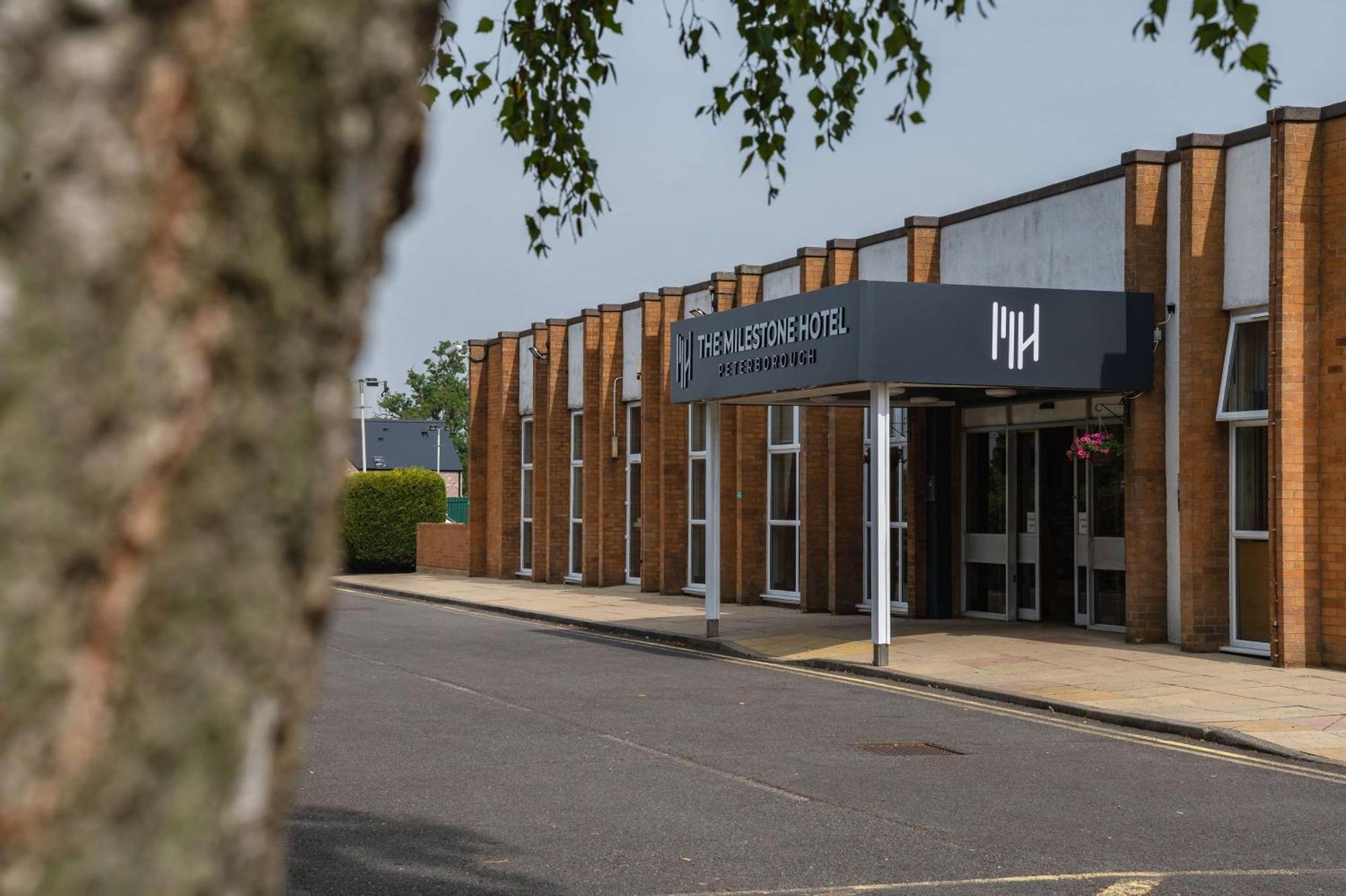 Milestone Peterborough Hotel A1M, Sure Hotel Collection By Best Western Stilton Екстер'єр фото